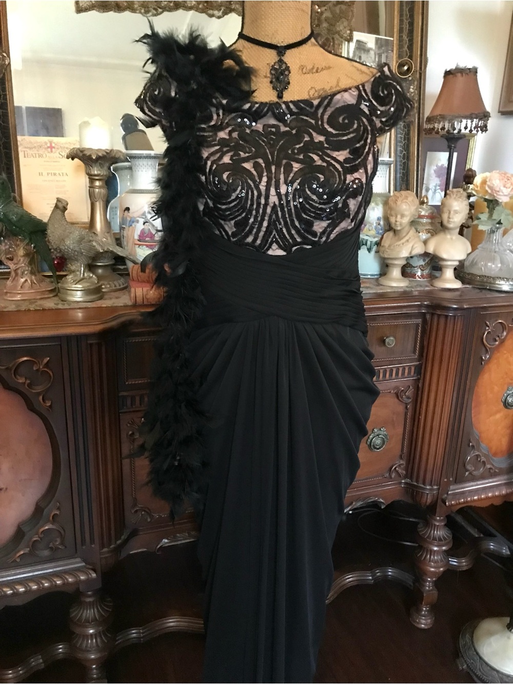 Vintage Glamorous Old Hollywood Siren Gown & Black Feather Boa Set